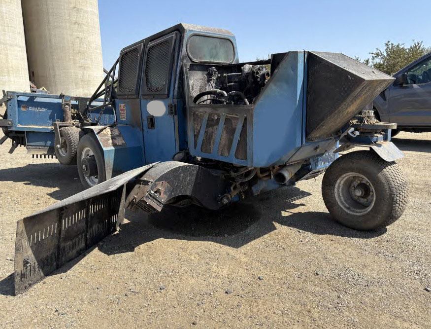 2016 Weiss McNair 2830 Sweeper - Image 4
