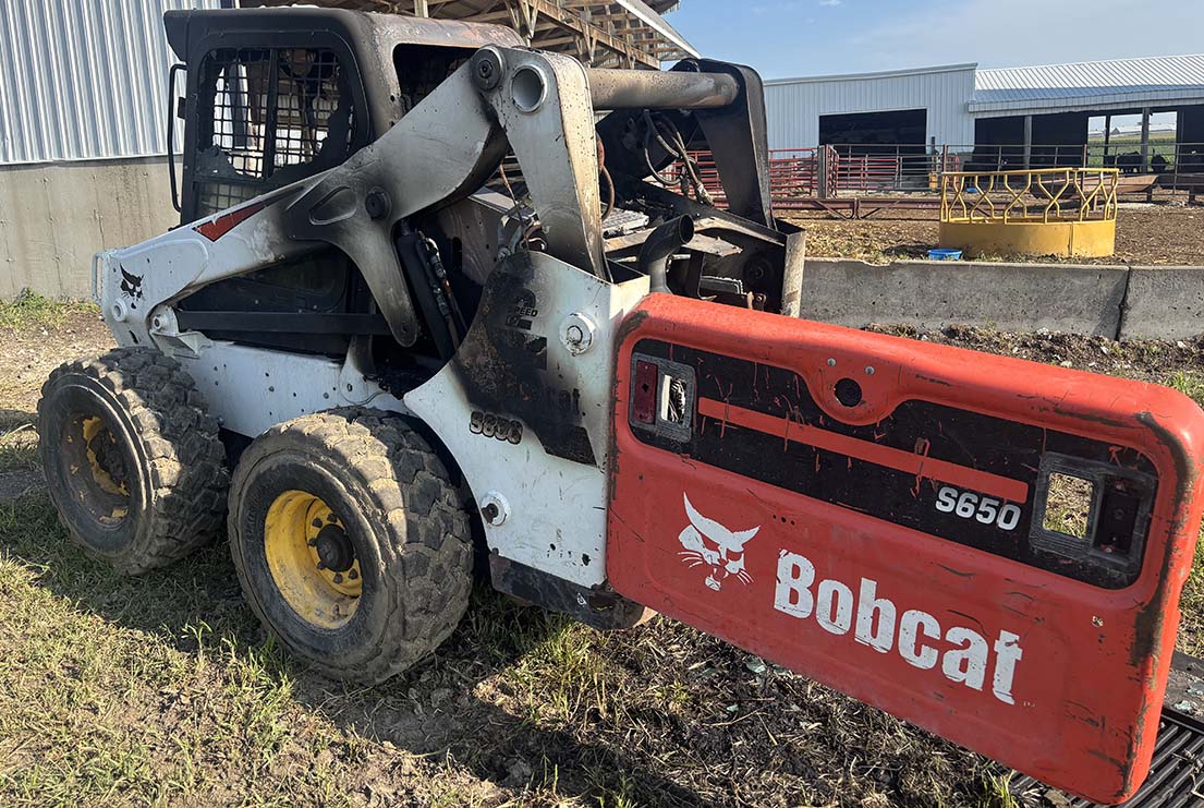 2017 Bobcat s650 Skid Steer - Image 3