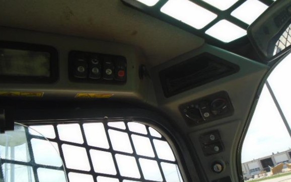 2017 Caterpillar 289D Skid Steer - Image 13