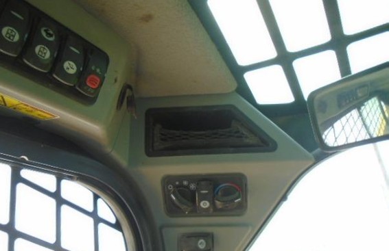 2017 Caterpillar 289D Skid Steer - Image 15