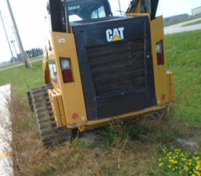 2017 Caterpillar 289D Skid Steer - Image 3