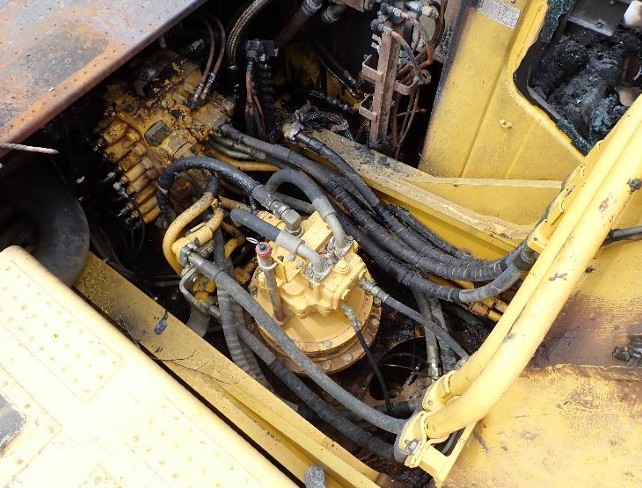 2017 Komatsu PC360-11 Excavator - Image 13