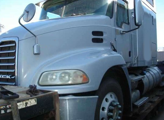 2018 Mack CXU613 Vision - Image 2
