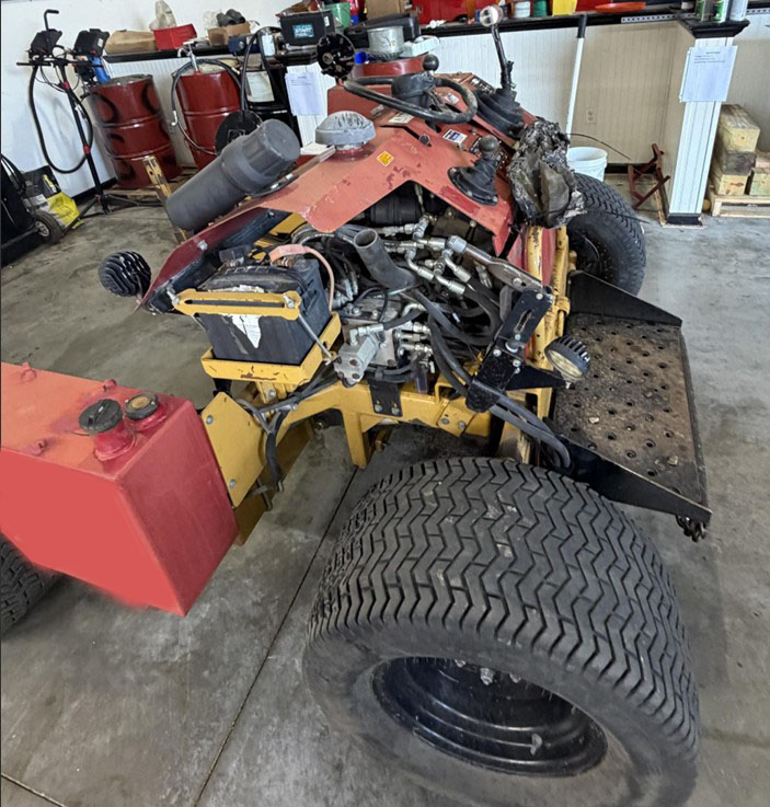 2018 Magnum A42D Sodding Installer
