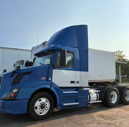 2018 Volvo VNL - Image 4