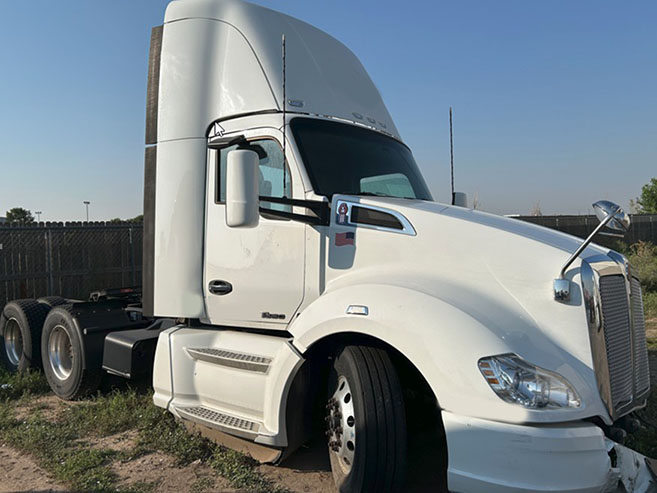 2019 Kenworth T680 - Image 2