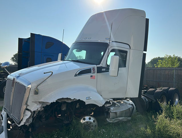 2019 Kenworth T680 - Image 3