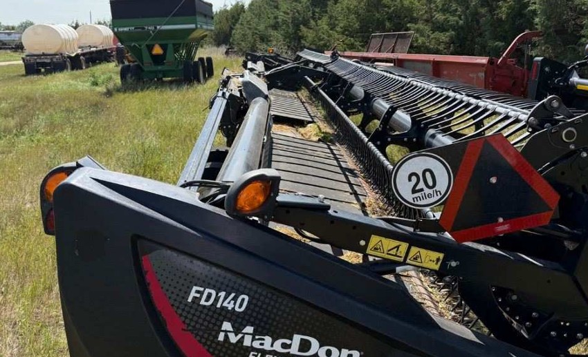 2019 MacDon FD140 Flexdraper Header - Image 3