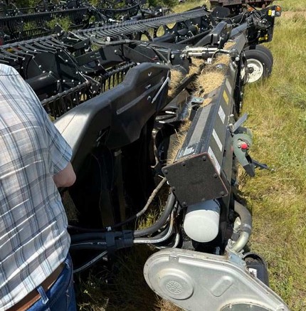2019 MacDon FD140 Flexdraper Header - Image 7