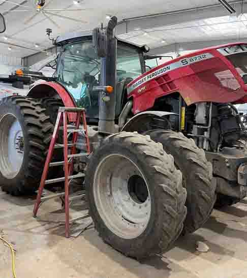2019 Massey Ferguson 8732S Tractor - Image 13