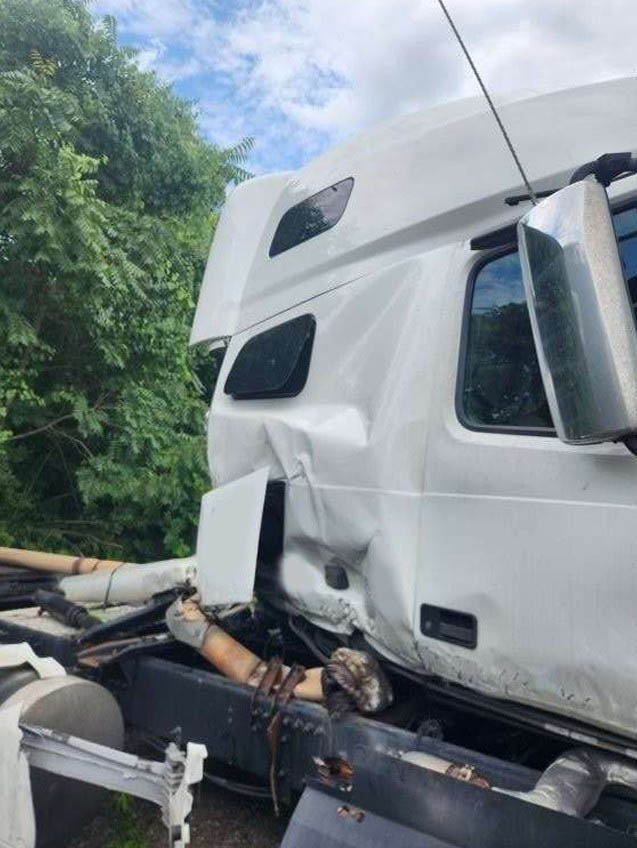 2019 Volvo VNL - Image 8