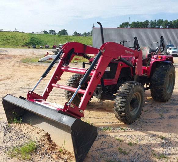 2020 Mahindra 5555 Tractor