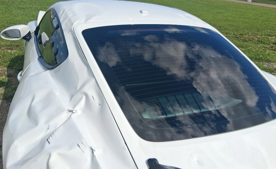 2020 Porsche Cayman GT4 - Image 11