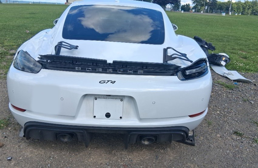 2020 Porsche Cayman GT4 - Image 4