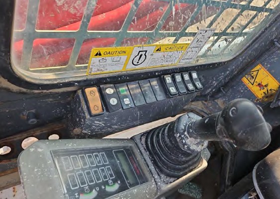 2020 Takeuchi TL8 Skid Steer - Image 9