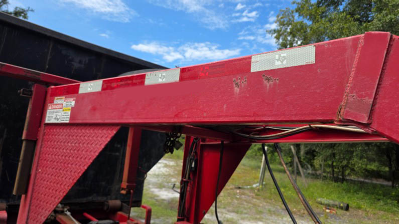 2020 Texas Pride 14′ Roll-Off Trailer - Image 4