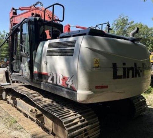 2021 Link Belt 210X4E Excavator - Image 5