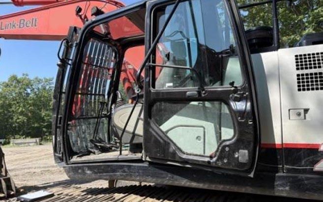 2021 Link Belt 210X4E Excavator - Image 7
