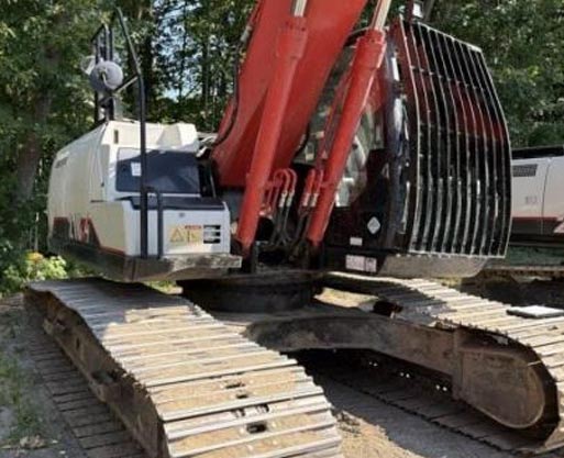 2021 Link Belt 210X4E Excavator - Image 8