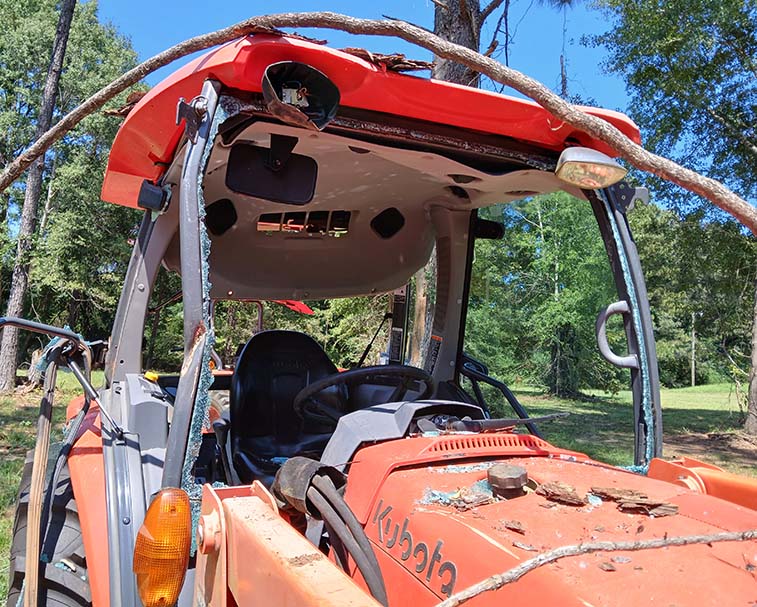 2022 Kubota MX5400 Tractor - Image 11
