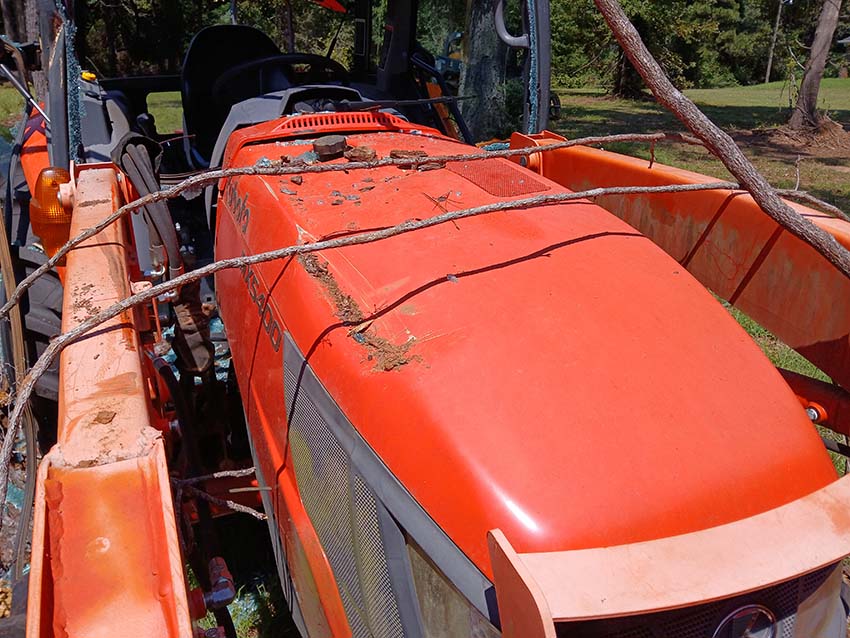 2022 Kubota MX5400 Tractor - Image 12