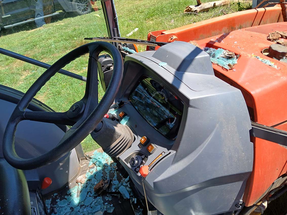 2022 Kubota MX5400 Tractor - Image 16
