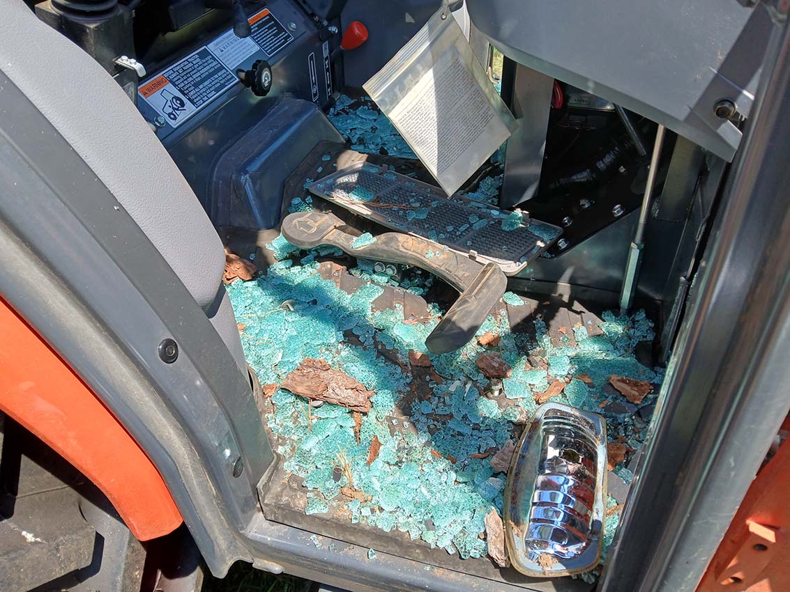 2022 Kubota MX5400 Tractor - Image 20