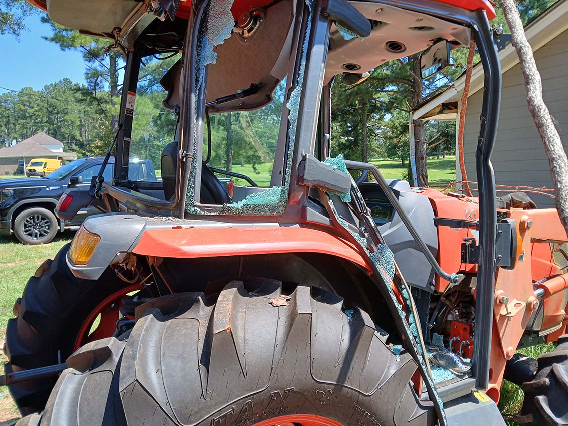 2022 Kubota MX5400 Tractor - Image 24