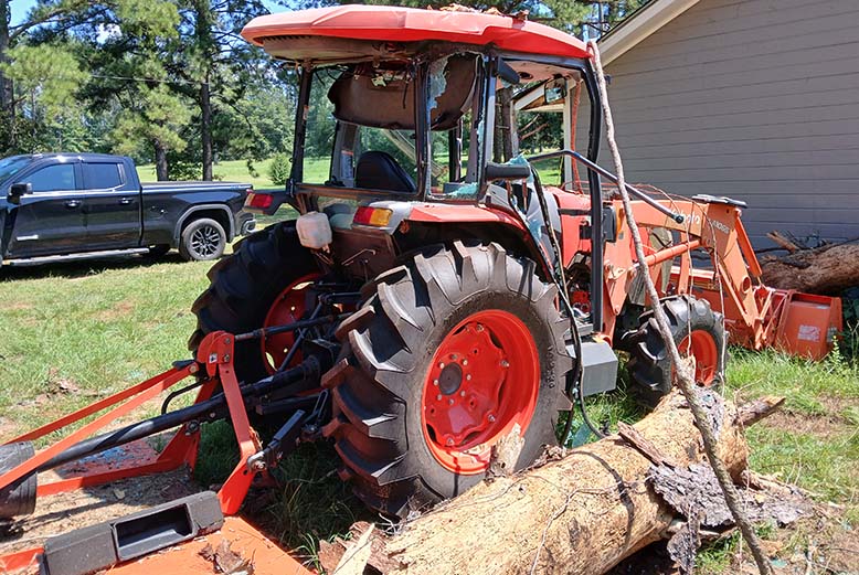 2022 Kubota MX5400 Tractor - Image 3