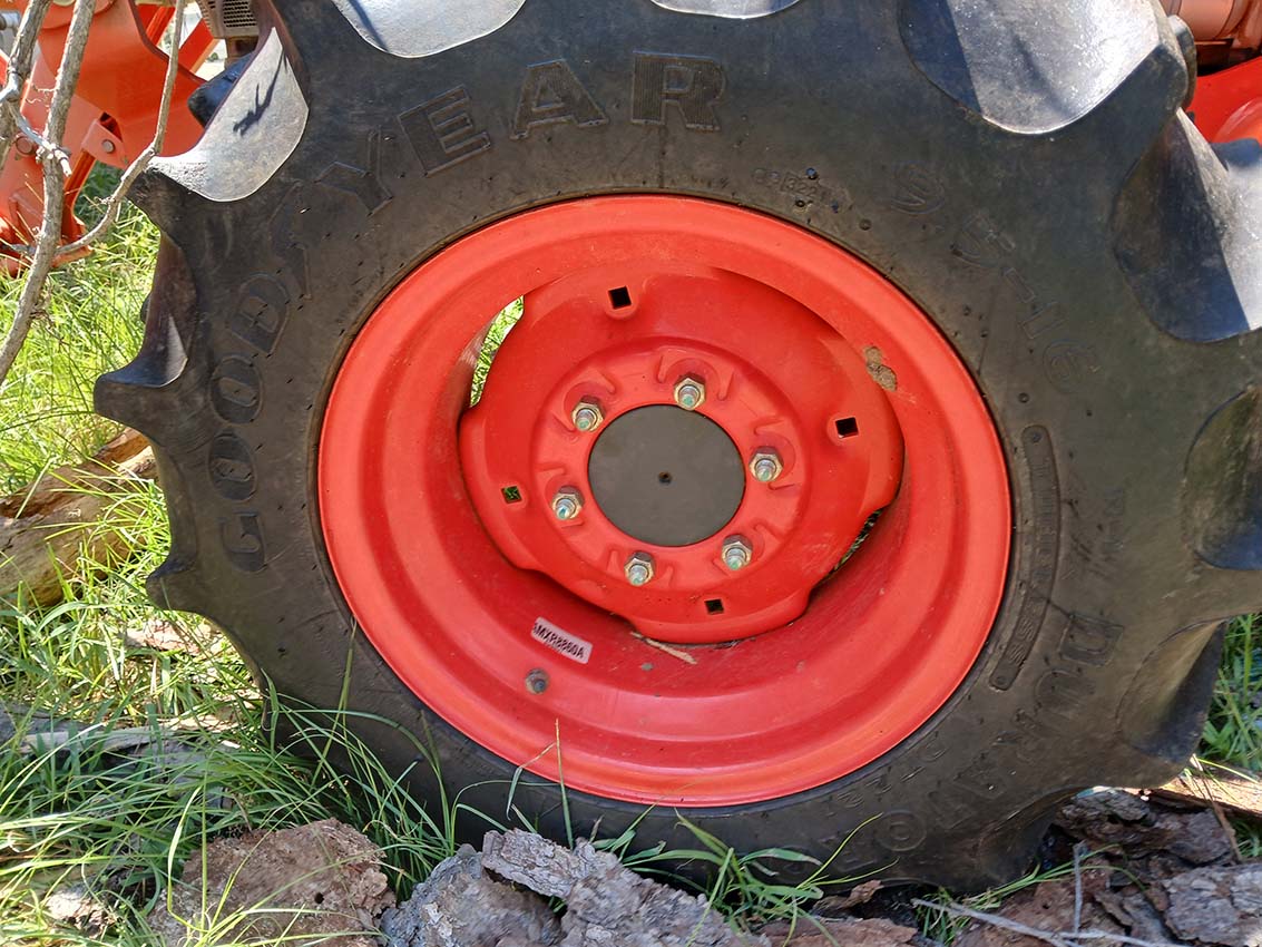 2022 Kubota MX5400 Tractor - Image 30