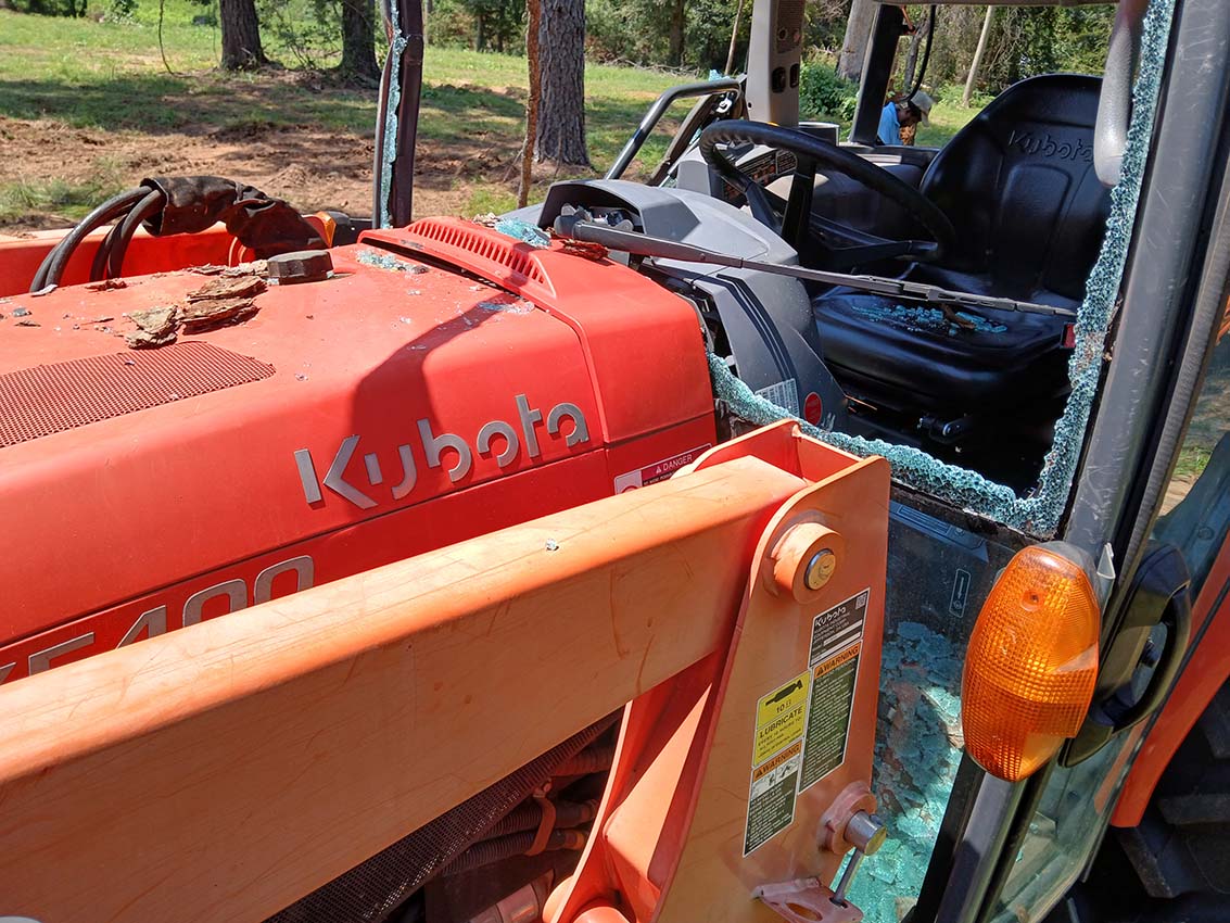 2022 Kubota MX5400 Tractor - Image 32