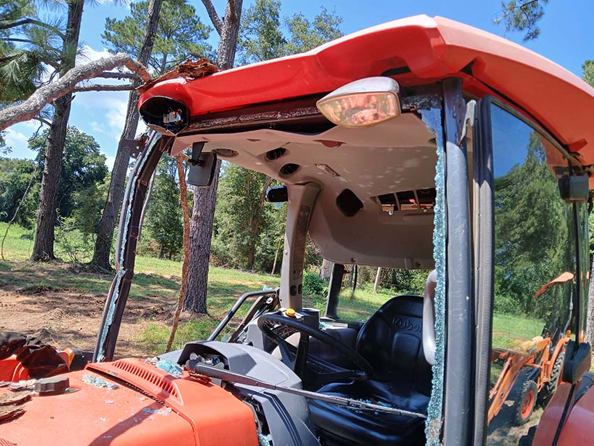 2022 Kubota MX5400 Tractor - Image 7