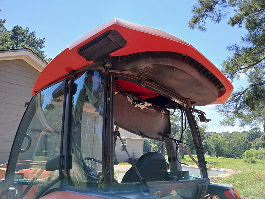 2022 Kubota MX5400 Tractor - Image 8