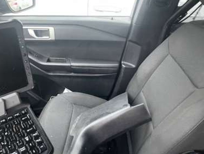 2023 Ford Explorer Police Interceptor - Image 8