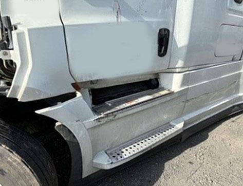 2023 Freightliner Cascadia - Image 7