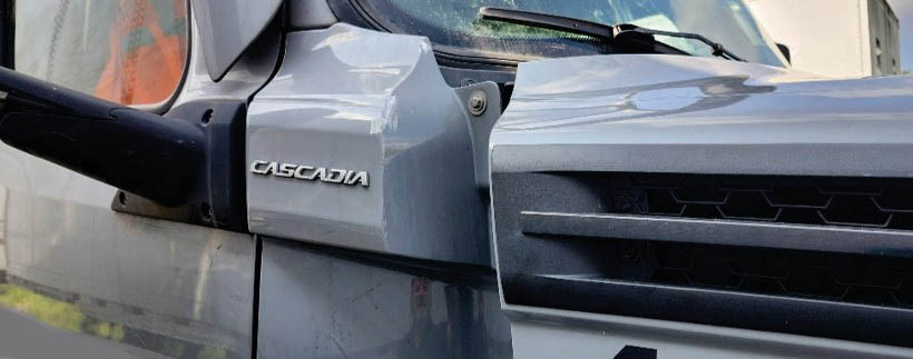 2023 Freightliner Cascadia - Image 10