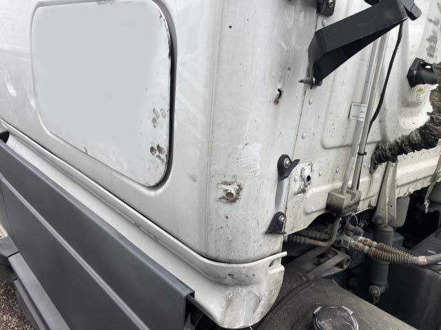 2023 Freightliner Cascadia - Image 11