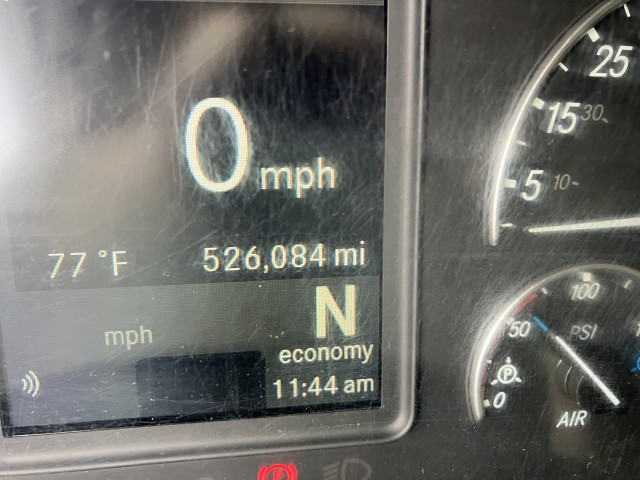 2023 Freightliner Cascadia - Image 26