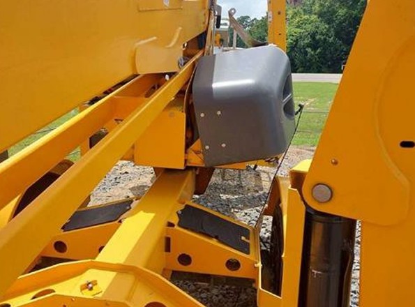 2023 Haulotte 5333A Towable Boom Lift - Image 12