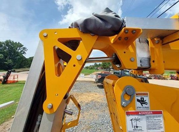 2023 Haulotte 5333A Towable Boom Lift - Image 16