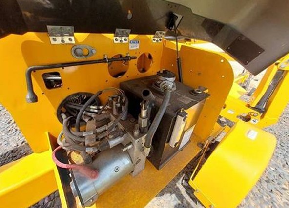 2023 Haulotte 5333A Towable Boom Lift - Image 32