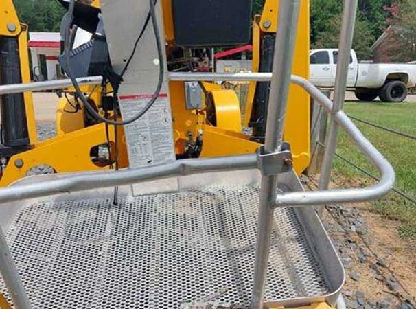 2023 Haulotte 5333A Towable Boom Lift - Image 4