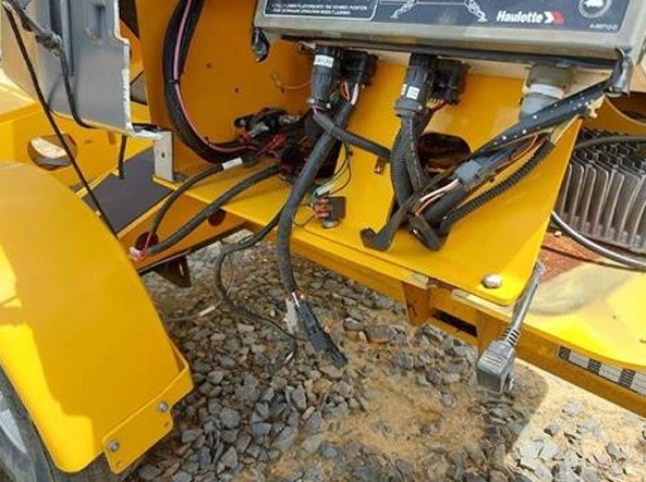 2023 Haulotte 5333A Towable Boom Lift - Image 7