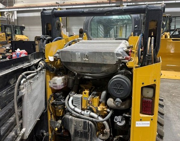2024 Caterpillar 242D3 Skid Steer - Image 6