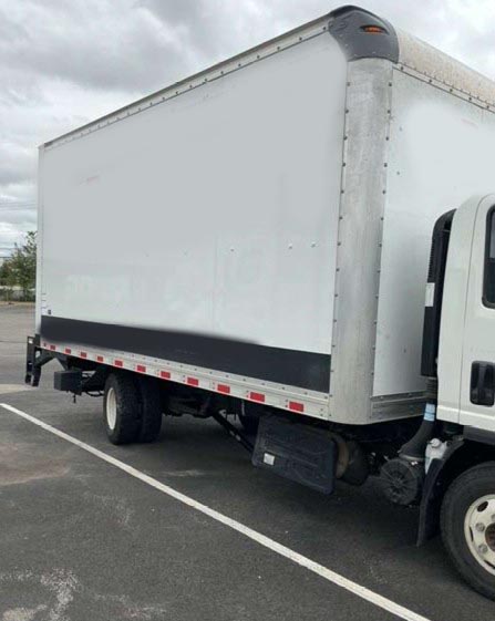 2024 Chevrolet 4500HD Box Truck - Image 3