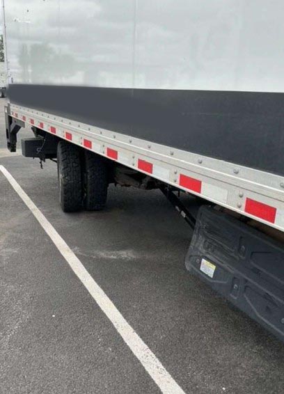 2024 Chevrolet 4500HD Box Truck - Image 6