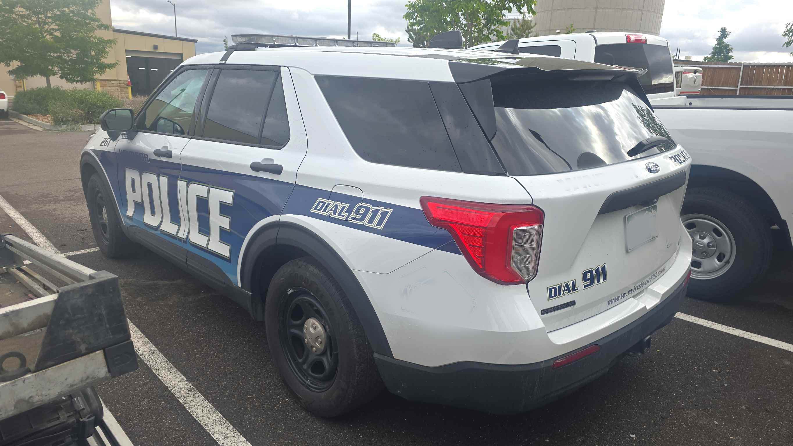 2024 Ford Explorer Police Interceptor - Image 3