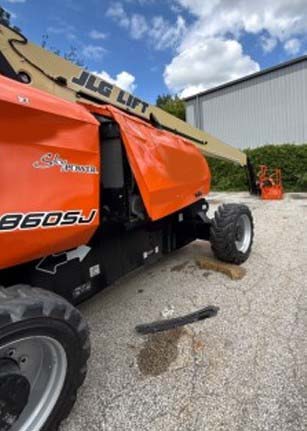 2025 JLG 860SJ Telescopic Boom Lift - Image 2