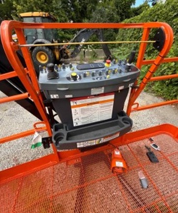 2025 JLG 860SJ Telescopic Boom Lift - Image 24