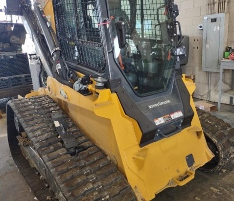 2026 DEERE 331P Skid Steer - Image 3